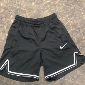 Black Nike Women’s basketball shorts